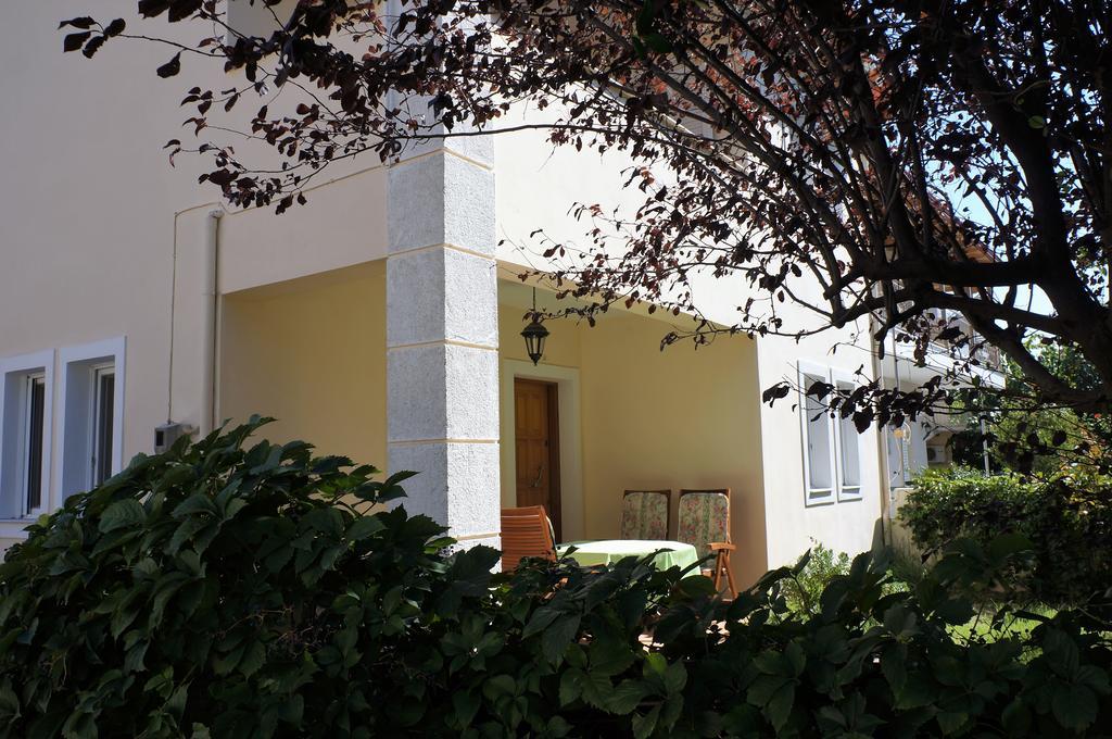 Villa The Platanus Tree Kato Vasiliki Exteriör bild